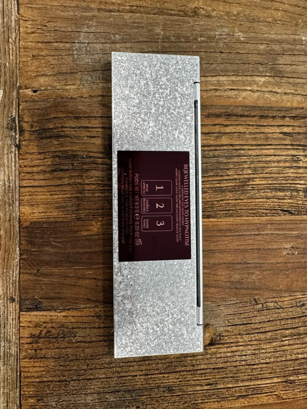 Charlotte Tilbury Glow Eyeshadow Palette — Rose, Gold, Bronze & Plum Mix - Picture 4 of 7